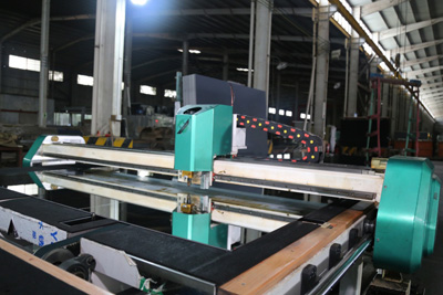Automatische Glasschneidemaschine